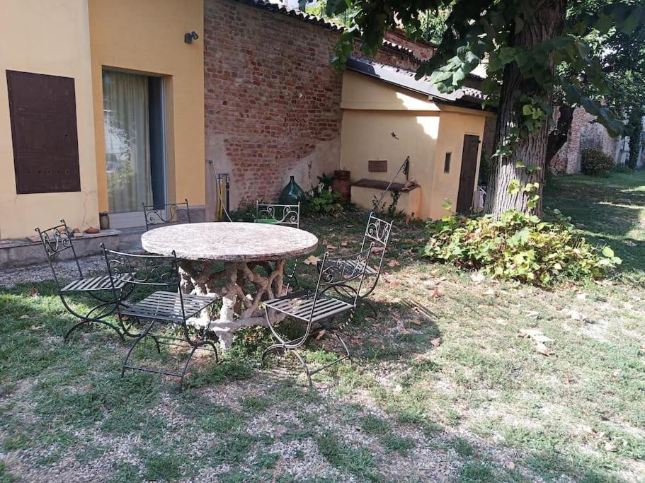 Suite Per Gli Ospiti Pavia Exterior foto
